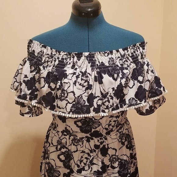 Chelsea28 summer off the shoulder ruffle maxi floral dress size 4 - Picture 7 of 16